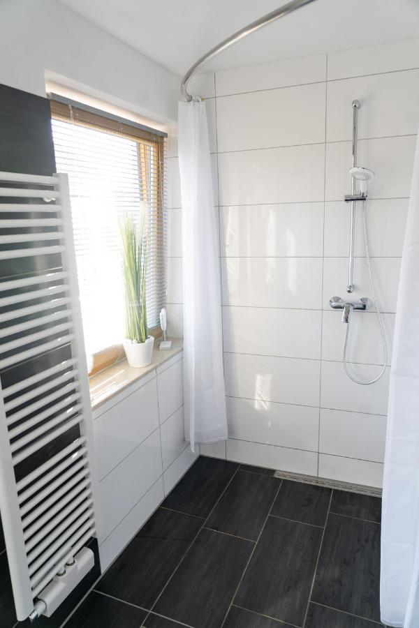Ferienwohnung Im Idyll 1 헹게르스베르크 외부 사진