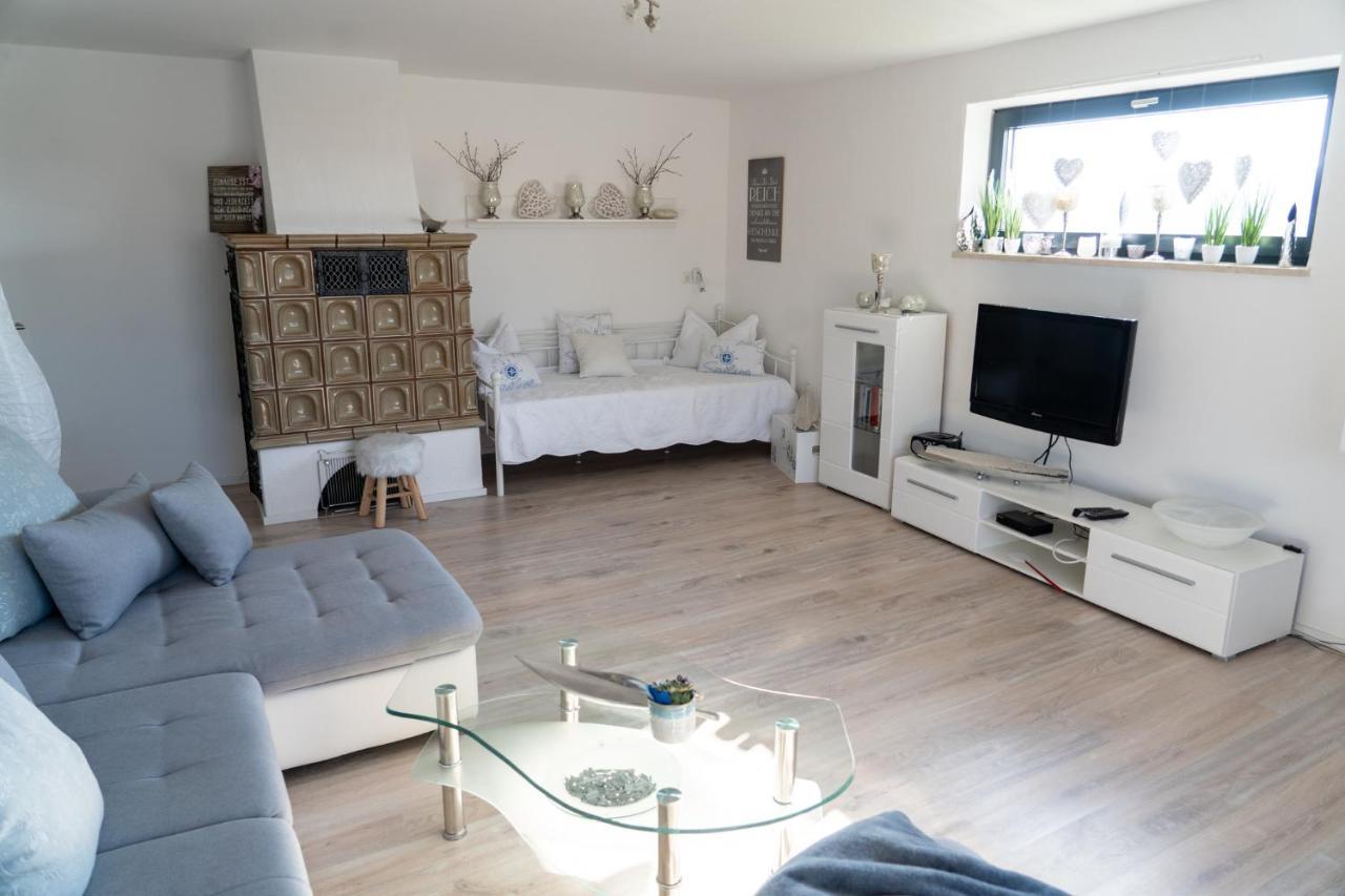 Ferienwohnung Im Idyll 1 헹게르스베르크 외부 사진